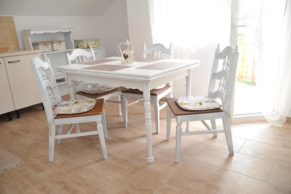 Apartments Zugec Selište Drežničko Rom bilde