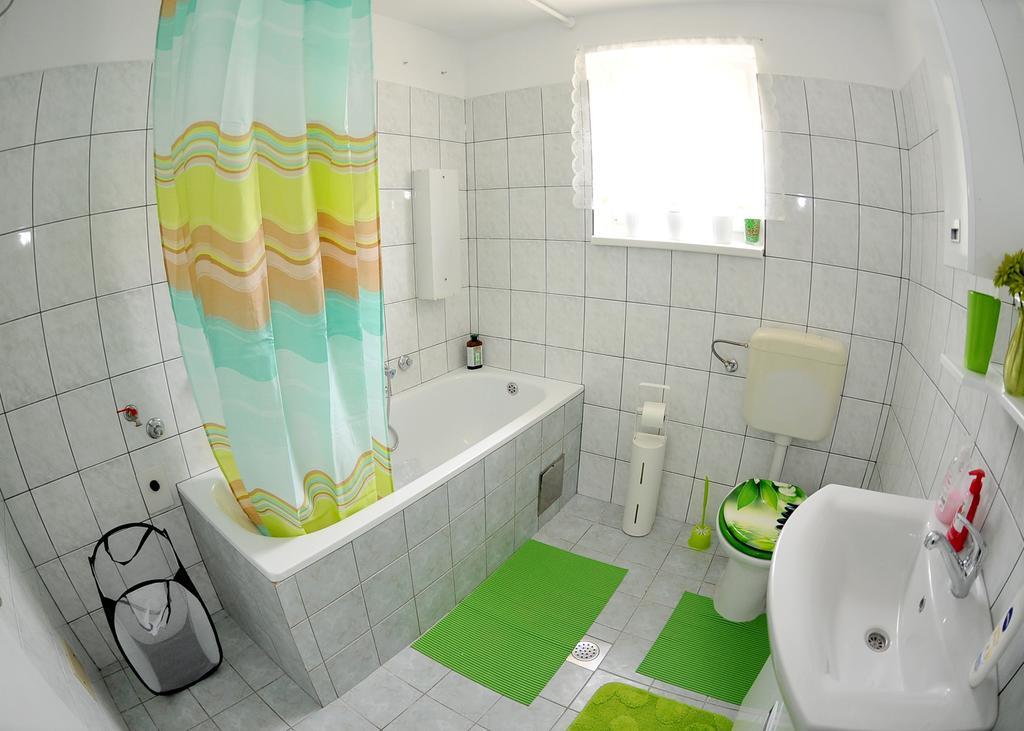 Apartments Zugec Selište Drežničko Rom bilde